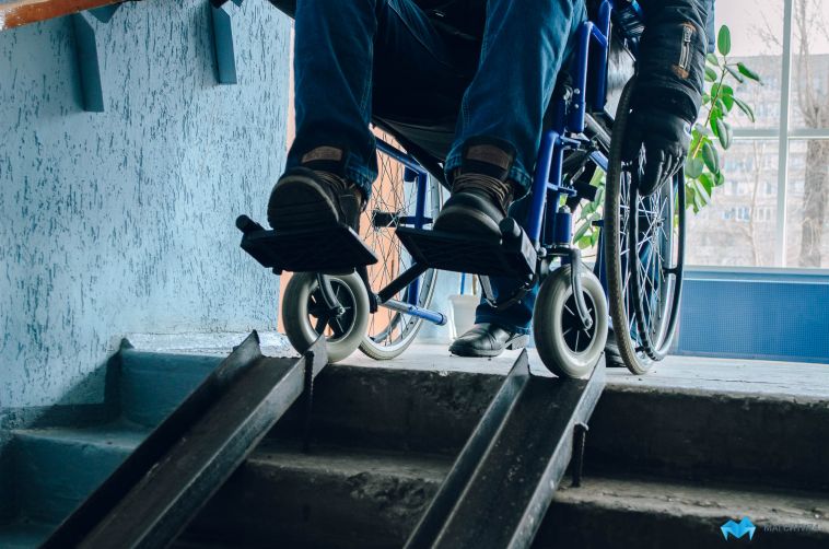 В Магнитогорске для 253 инвалидов оборудовали беспрепятственный доступ в дома