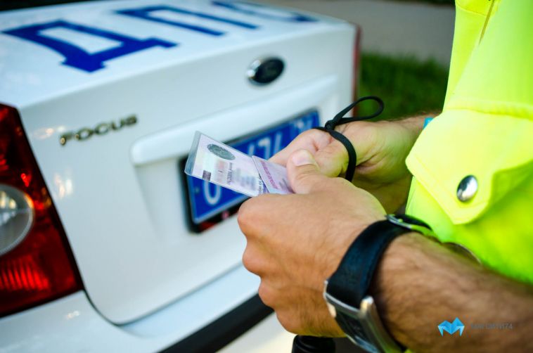 Наркозависимого челябинца лишили водительских прав