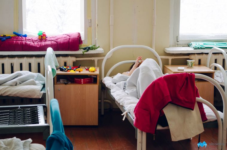 Родительская беспечность приводит к детскому травматизму. За июль в Магнитогорске двое малышей выпали из окон