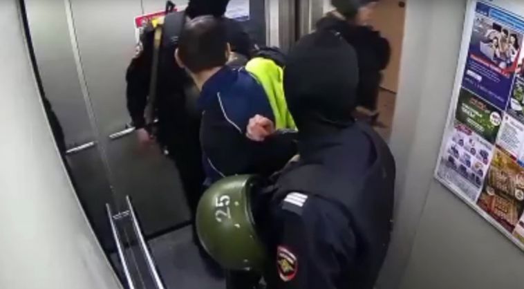 В Магнитогорске мужчина напал с ножом на свою мать