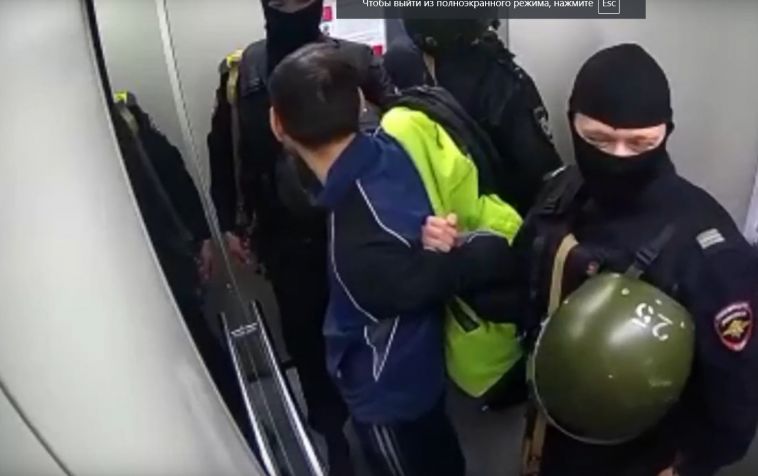 На магнитогорца, который с ножом напал на свою мать, завели уголовное дело