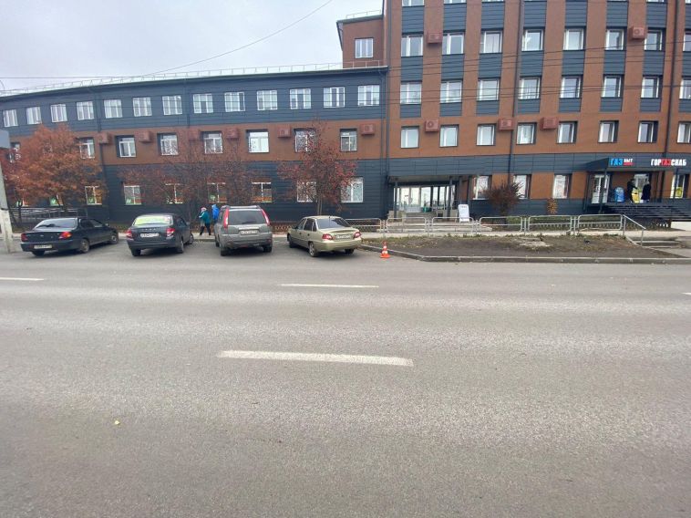 В Магнитогорске автоледи сбила пенсионерку на парковке и уехала с места ДТП