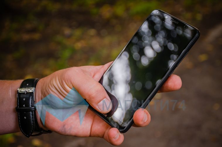 «Дай позвонить»: в Магнитогорске горожанин лишился телефона