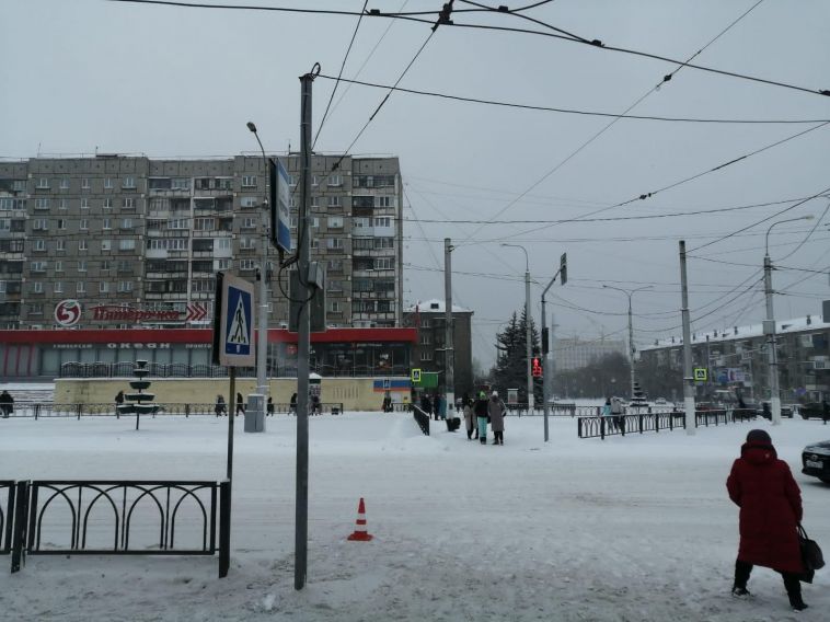 В Магнитогорске водитель иномарки сбил подростка на пешеходном переходе