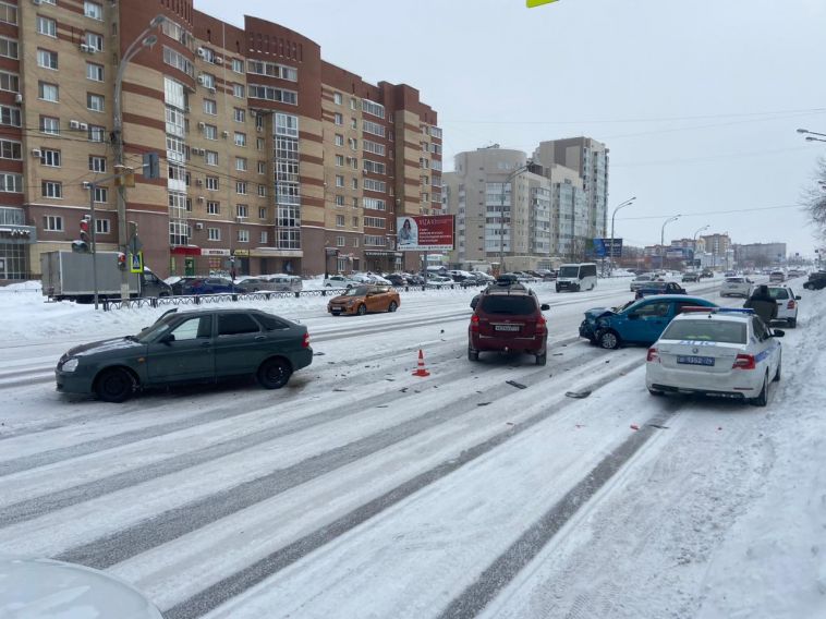 Столкнулись на встречке. В Магнитогорске в результате ДТП пострадала пассажирка